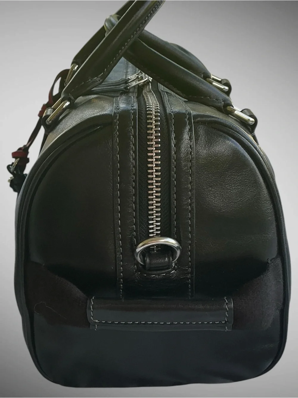 Coach Venturer 27 Duffle Satchel Bag Black Leather CDY54 w/ Charms Crossbody